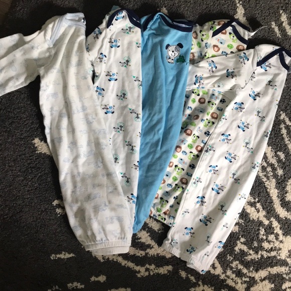 Lot of 5 Gerber Months Sleepers - Picture 1 of 4